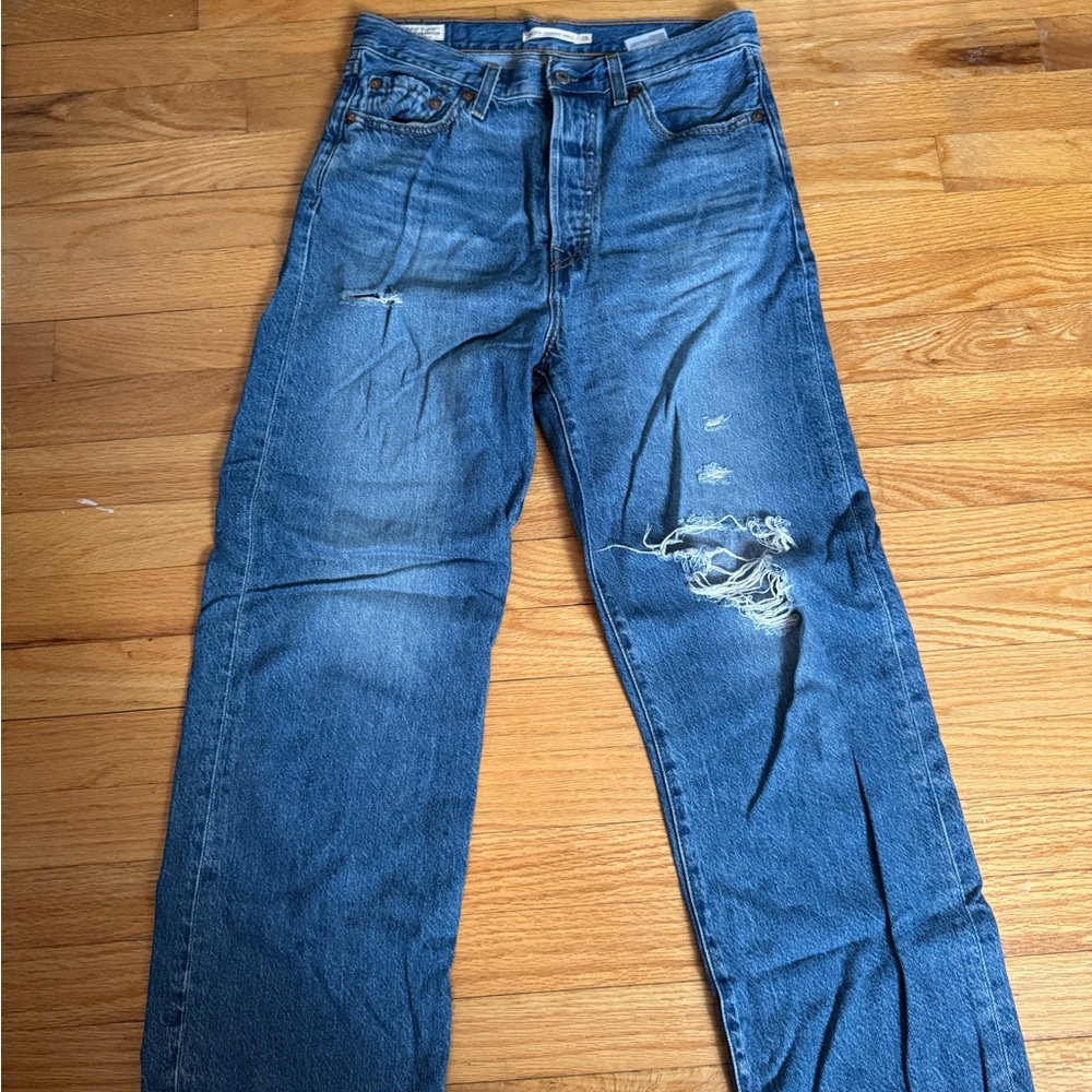 Levi's Ribcage Straight Ankle Jeans - Distressed Blue